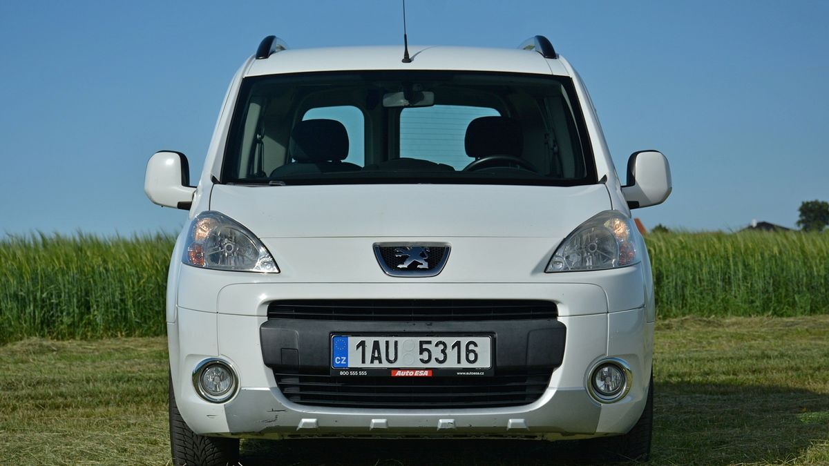 Test ojetých malých dodávek Peugeot Partner a Citroën Berlingo